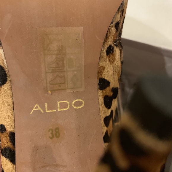 Aldo’s Leopard print ankle booties - Picture 3 of 3